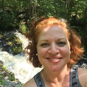 Meet your Posher, Denise